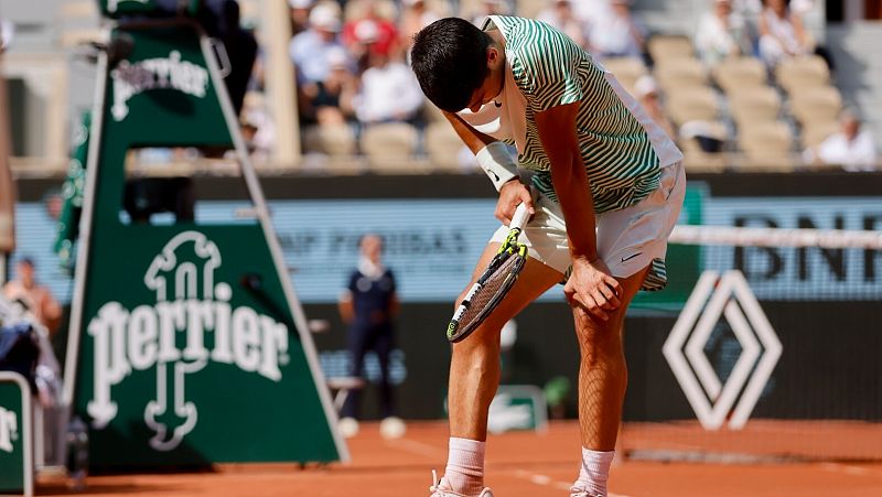 Una lesión en el tercer set aleja a Carlos Alcaraz del sueño de Roland Garros 2023