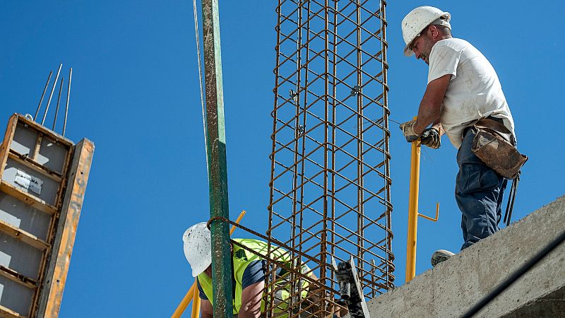 La economía de la eurozona entró en recesión técnica tras contraerse un 0,1% en el primer trimestre