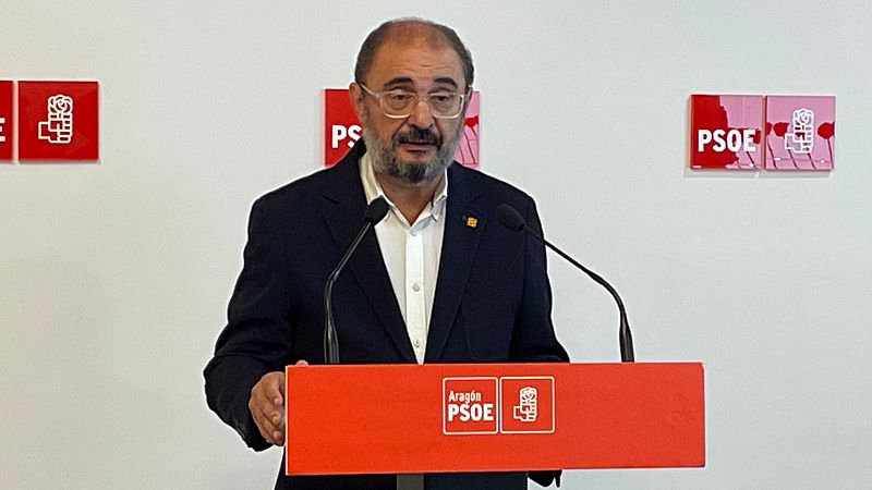 Lambán exige a Azcón que busque el pacto que le dé mayoría y tilda de "desfachatez" que busque la abstención del PSOE