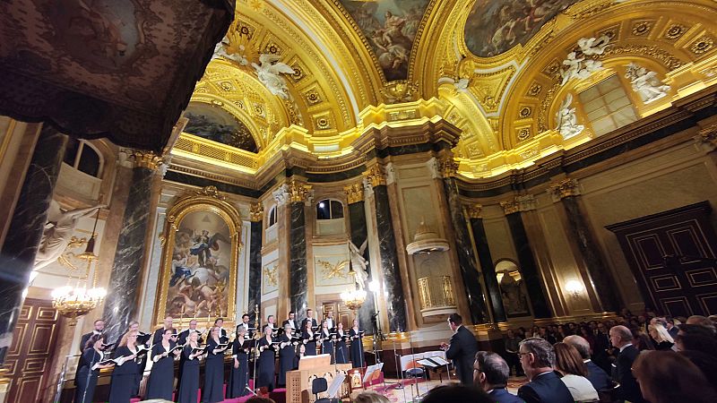 El Coro RTVE ofrece un concierto en la Capilla del Palacio Real con Marc Korovitch