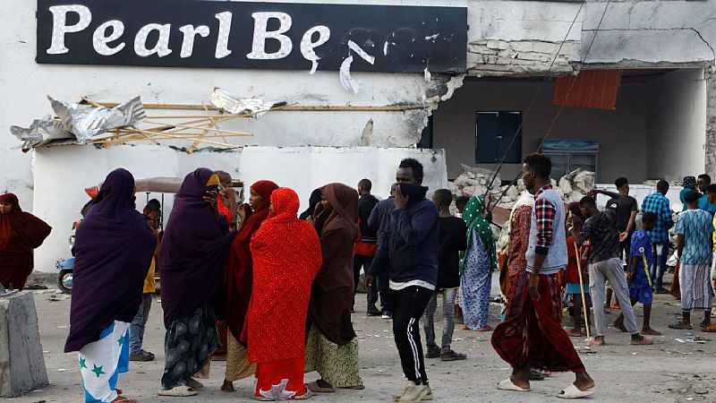 Al menos 16 muertos en un ataque terrorista sobre un popular hotel de la capital de Somalia