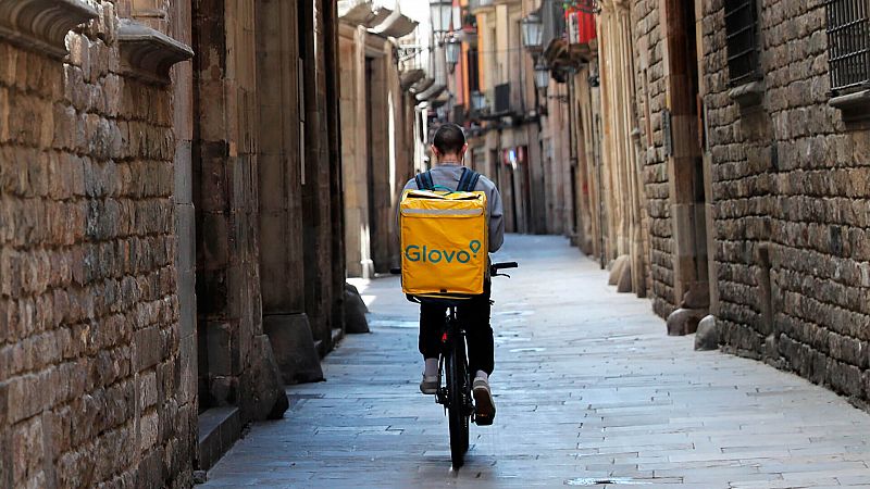 Los ministros de Empleo de la UE acuerdan una 'ley Rider' europea que España considera insuficiente