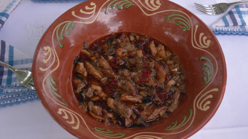 Auténtica receta de tiznao manchego con bacalao y verduras asadas