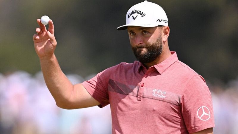 Jon Rahm hace una última vuelta excepcional en medio de un mano a mano Clark-Mcllroy