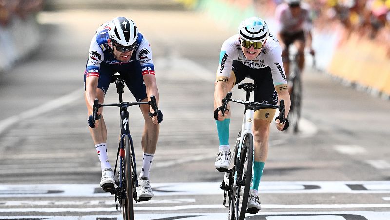 Mohoric gana una etapa trepidante en el Tour de Francia con aire de clásica