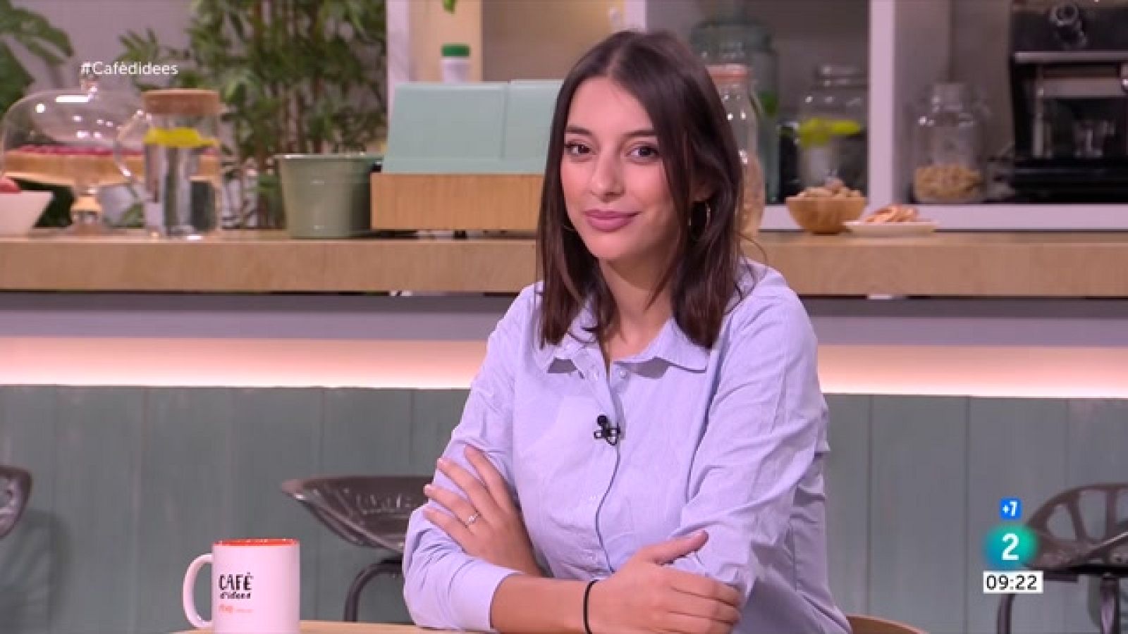 Miss Raisa ens presenta el seu llibre 'Por qué me da la gana'