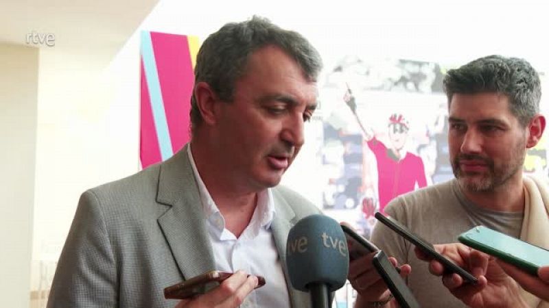 Javier Guillén: "Roglic ya se ha apuntado a la Vuelta. Como director siempre quiero a los mejores"