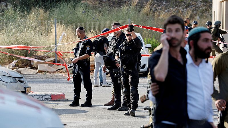Mueren al menos cuatro israelíes por un ataque cerca de un asentamiento en Cisjordania