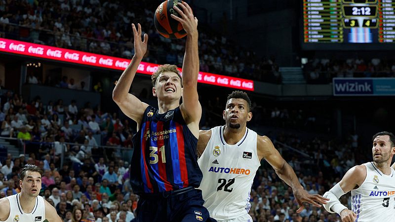 El Barça, campeón de la ACB por la vía rápida tras ganar al Madrid el tercer partido