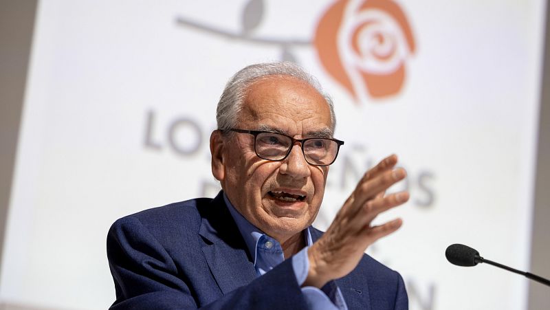 Alfonso Guerra critica a PSOE y PP por "buscar apoyos" en los "extremos" como Bildu y Vox