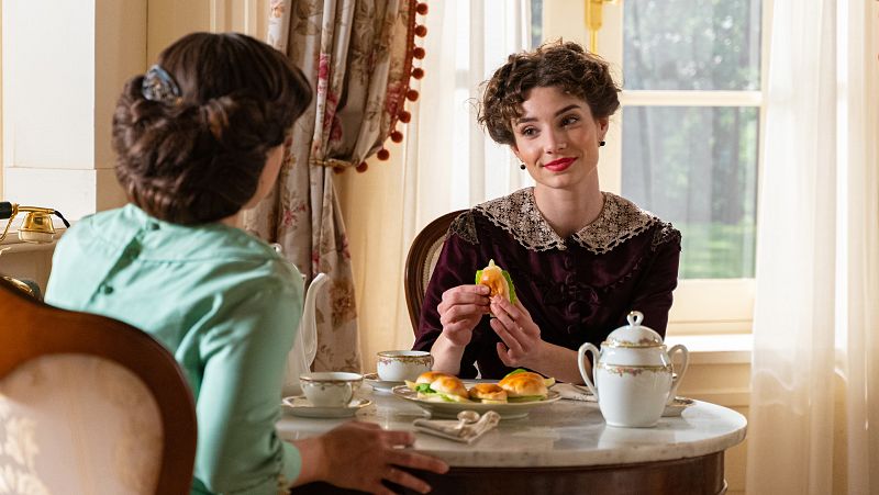 ¿Quién es Beatriz? Todo sobre la nueva visita de La Promesa que incomoda a Martina