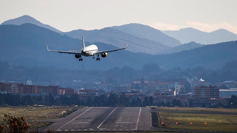 Los pilotos de Air Nostrum desconvocan la huelga indefinida