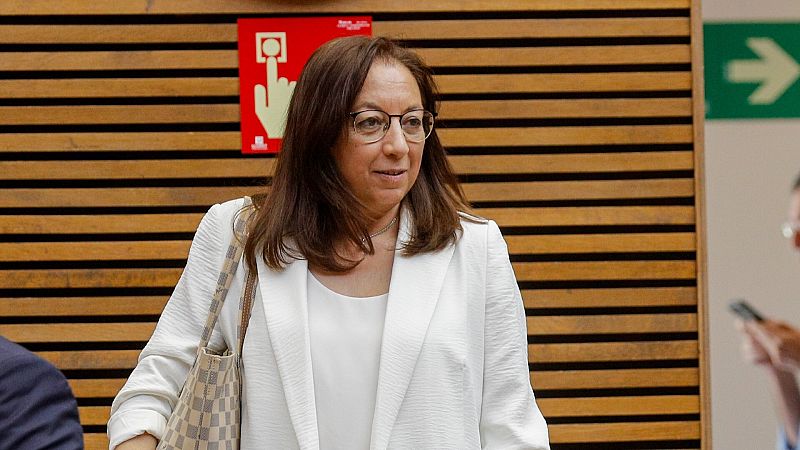 Llanos Massó, presidenta de Les Corts: activista contra el aborto y crítica con las políticas contra la violencia de género
