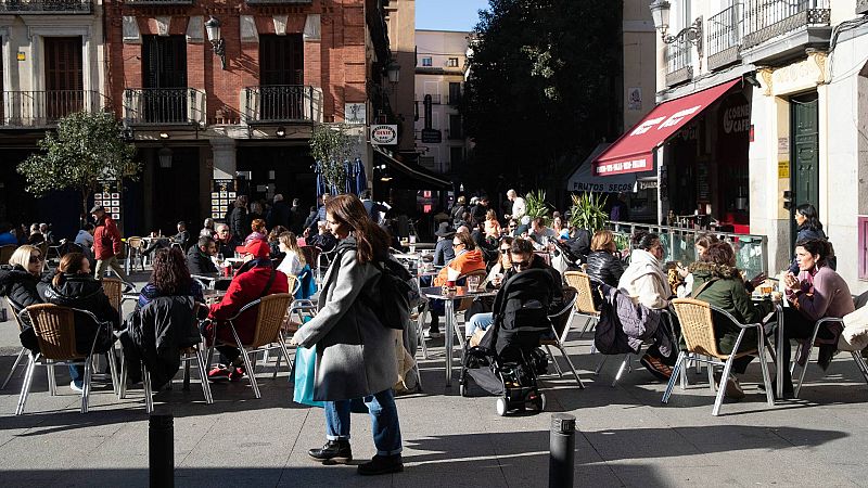 El gasto de las familias españolas recupera los niveles previos a la pandemia al subir un 7,9% en 2022