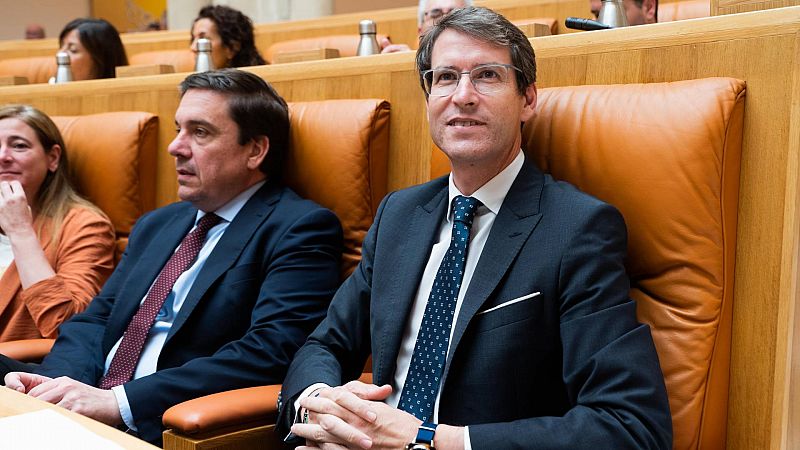 El 'popular' Gonzalo Capellán, investido presidente de La Rioja con la mayoría absoluta del PP