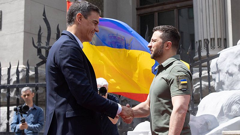 Sánchez promete en Kiev apoyar "el tiempo que haga falta" a Ucrania y asegura que "ganará la guerra"