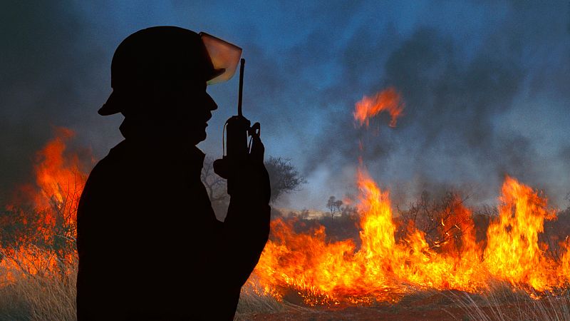 Canadá se enfrenta a un infierno insólito: casi 900 incendios activos, de los que más de la mitad están fuera de control