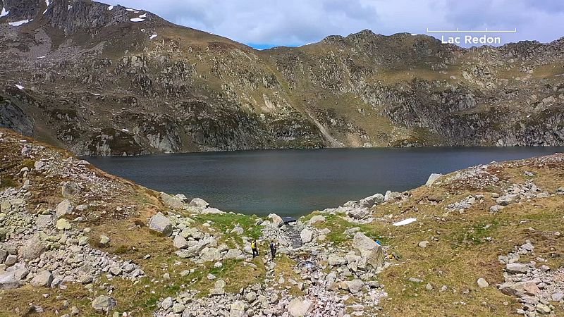No te pierdas dos de las rutas por los lagos ms bonitos del Pirineo