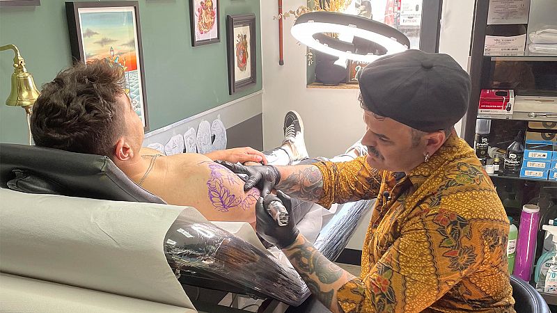 Shio, tatuador: "Un tatuaje nunca va a poder tener el costo de un cuadro expuesto en una galería, pero es arte en la piel"