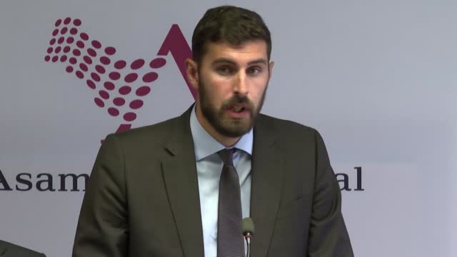 El PP y VOX buscan un acuerdo a un día del debate de investidura - Especiales informativos | Ver