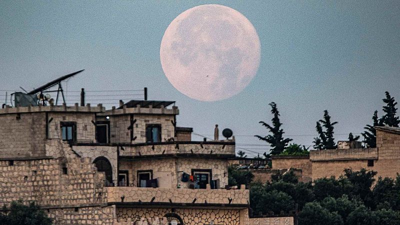 Al menos ocho muertos, tres de ellos niños, tras la explosión de dos coches bomba en Siria