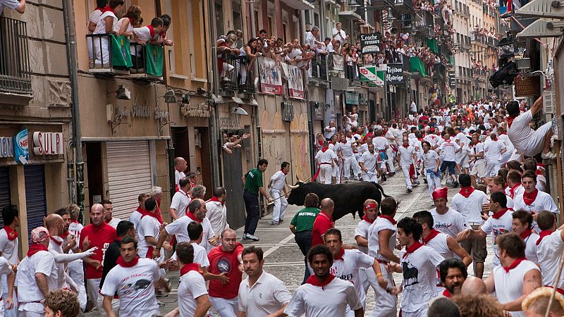 Por qu se celebra San Fermn y los encierros? Descubre de dnde viene la tradicin!