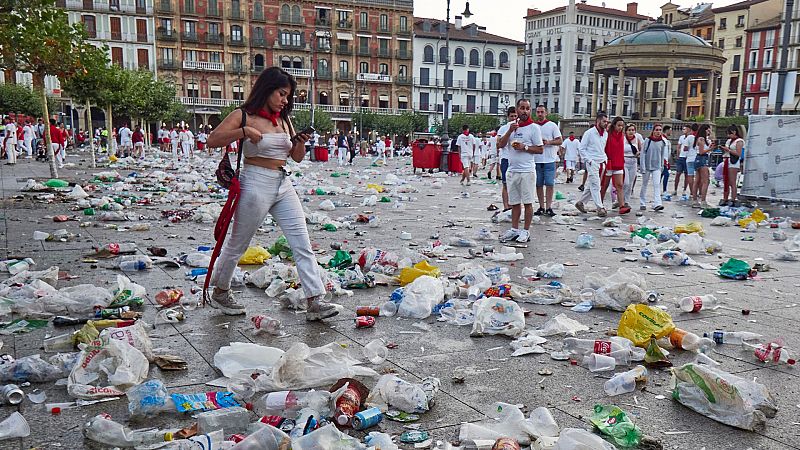 La otra cara de la noche de San Fermn: comas etlicos, cadas, peleas y varios altercados