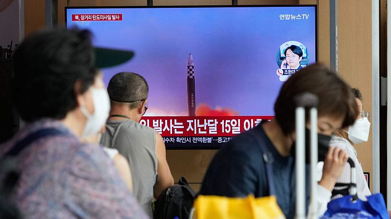 Corea del Norte lanza un misil balístico de alcance intercontinental hacia el mar del Este
