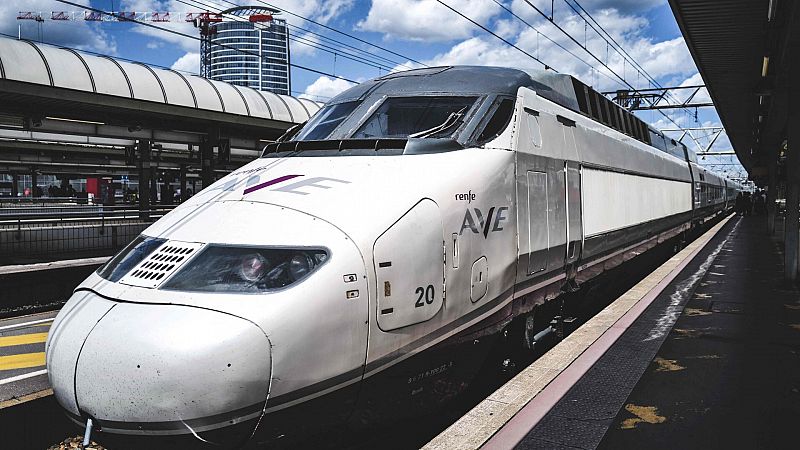 Renfe empieza a operar en Francia con un AVE entre Barcelona y Lyon