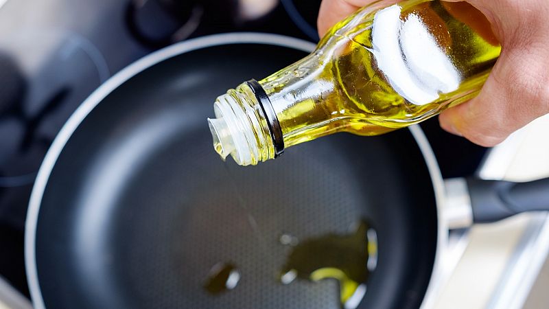 El aceite de oliva, por las nubes: el precio del litro ya supera los siete euros en origen
