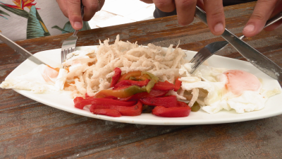 Revuelto malague�o: con pescaditos, pimientos asados y huevos. �F�cil y delicioso!