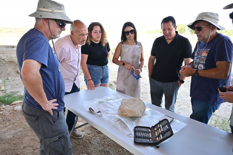 Encuentran una nueva pieza arqueológica en la villa romana de Los Villaricos de Mula