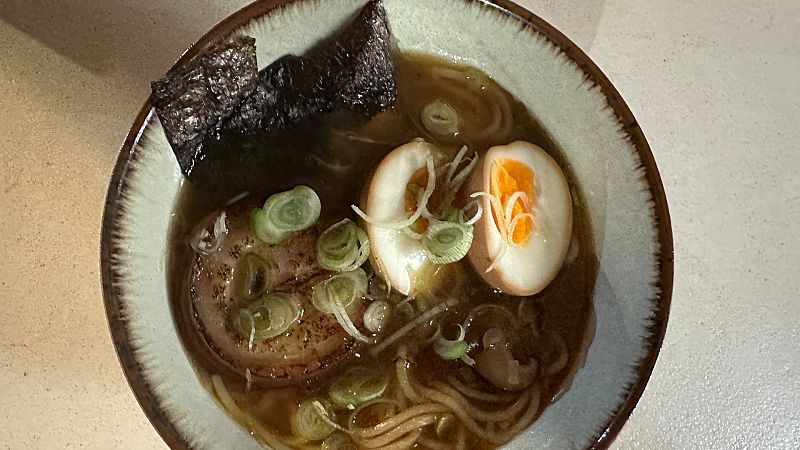 Receta de Mara Lo: ramen con chashu casero y huevo