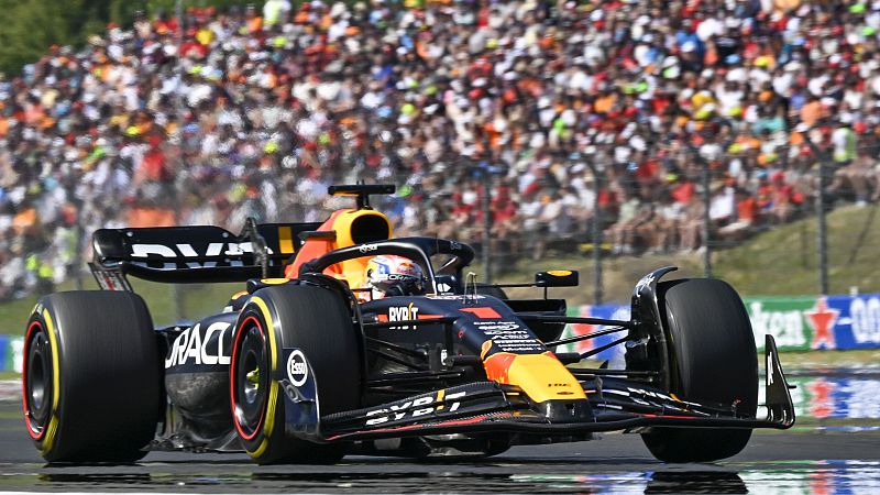 Verstappen continúa con su hegemonía en Hungria; Sainz termina octavo y Alonso noveno