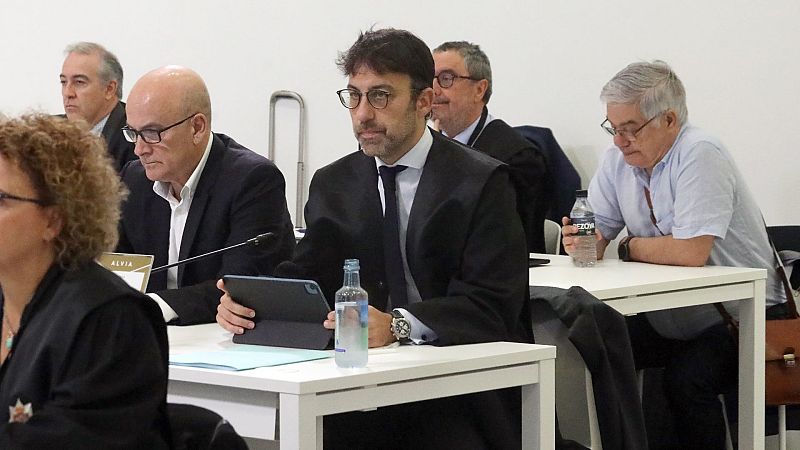 Las defensas del maquinista y Adif piden su absoluci�n en el �ltimo d�a de juicio del Alvia, que queda visto para sentencia