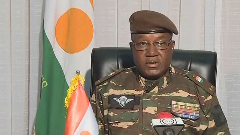 La junta militar golpista de Níger suspende la Constitución y aúna los poderes legislativo y ejecutivo