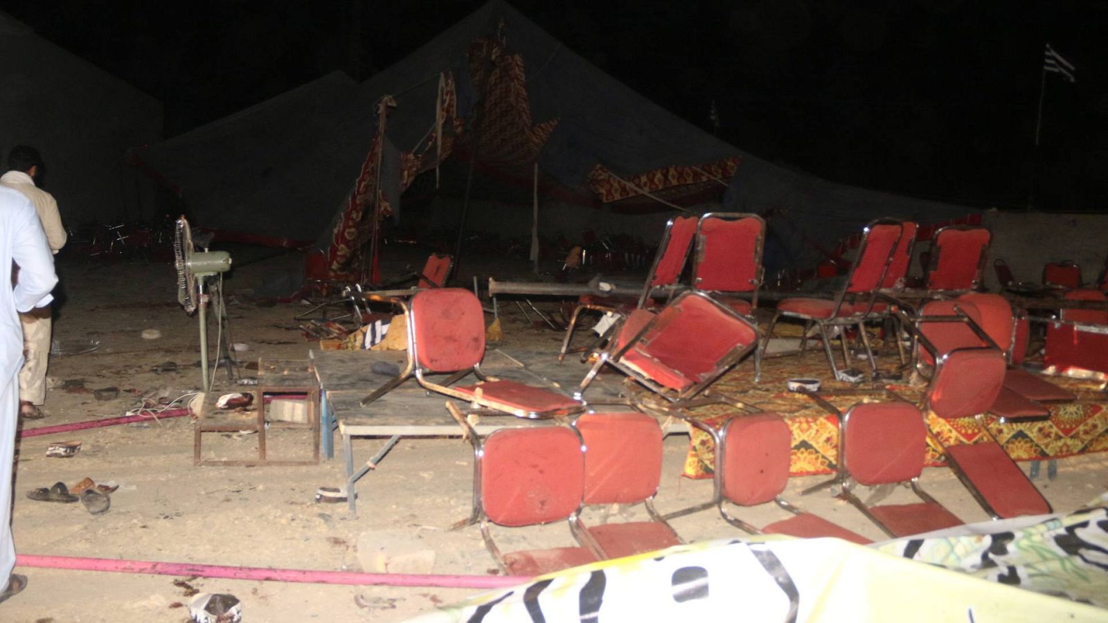 Pakistán sufre un atentado suicida durante la reunión de un partido religioso con decenas de fallecidos