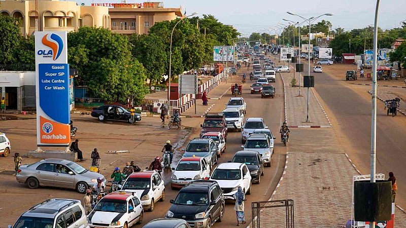 Estados Unidos ordena la salida del personal no esencial de su embajada en Níger "por precaución"