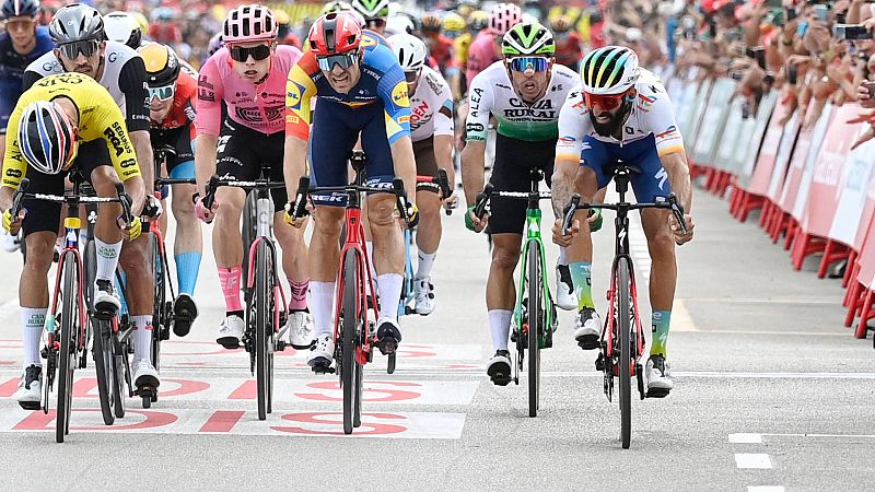 Geoffrey Soupe gana a Orluis Aular en un sorprendente sprint en La Vuelta