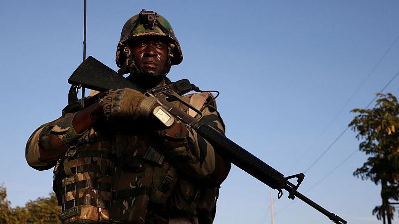 Los jefes militares de la CEDEAO elaboran un plan para una eventual intervención armada en Níger