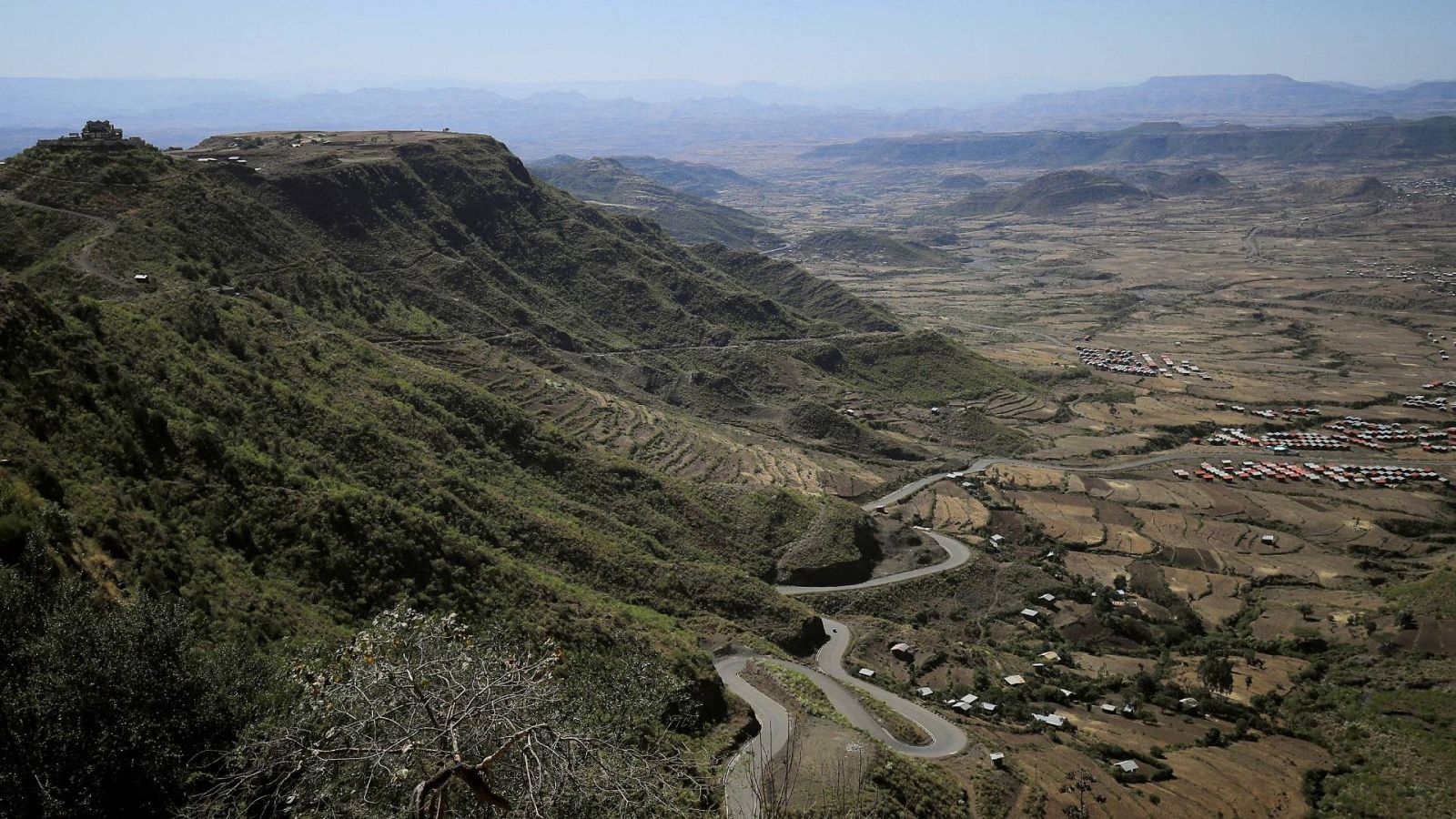 Un grupo de españoles, atrapados en un hotel de Etiopía por los enfrentamientos entre el ejército y una milicia | Ver