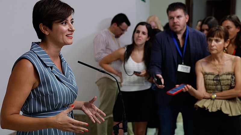 El PSOE cree que la decisi�n de Vox de ceder sus votos sin condiciones al PP la pactaron en "reuniones secretas"