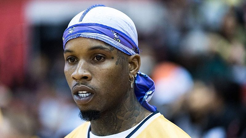 El rapero Tory Lanez, condenado a 10 años de prisión por disparar contra Megan Thee Stallion