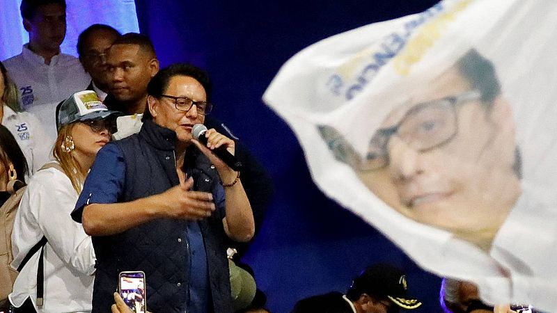 Asesinado a tiros el candidato a la presidencia de Ecuador Fernando Villavicencio en un acto de campaña