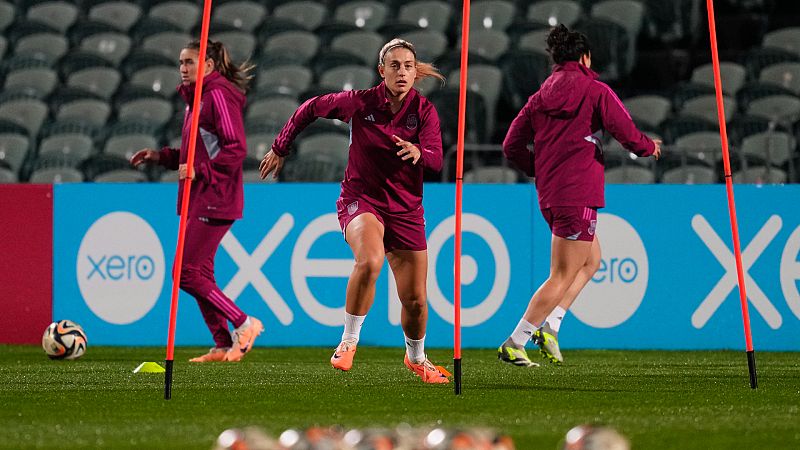 Espa�a busca el pase a la final con Alexia Putellas de vuelta al once