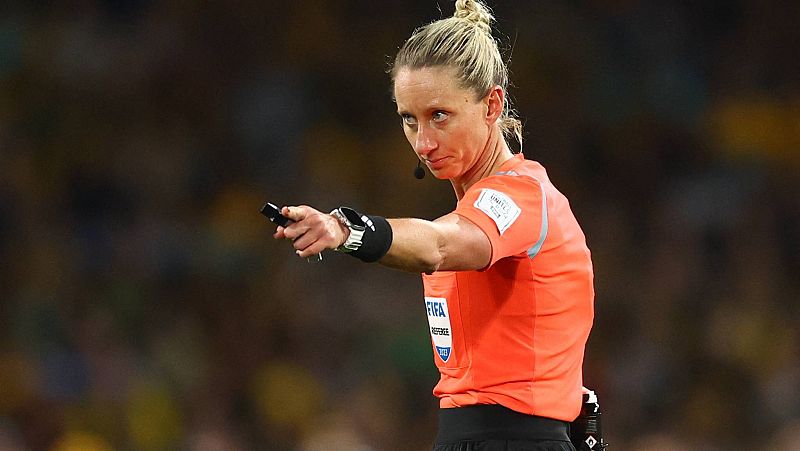 La estadounidense Tori Penso arbitrará la final de Mundial entre España e Inglaterra