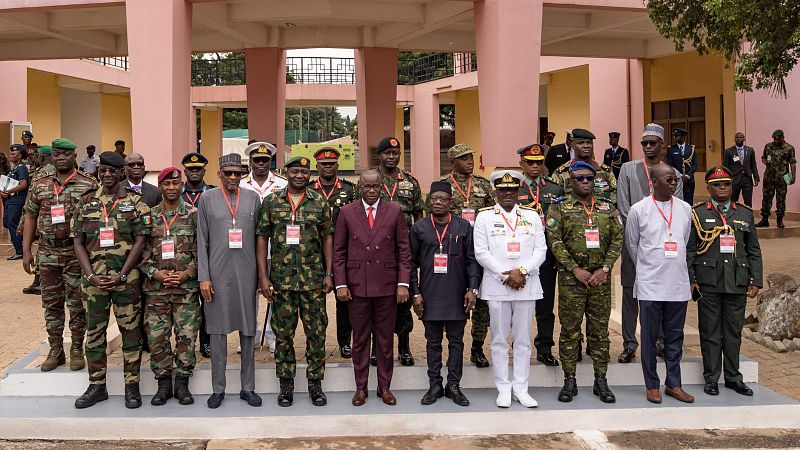 Los líderes de África occidental dicen estar preparados para una intervención militar "quirúrgica" en Níger