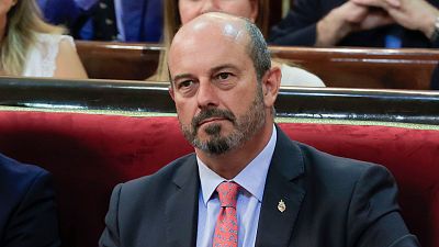 Roll�n pide al PNV su apoyo al PP y que le d� "una pensada" antes de dar su respaldo al PSOE