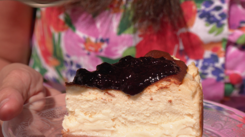 Receta de 'cheesecake' de lavanda, una tarta de queso aromatizada