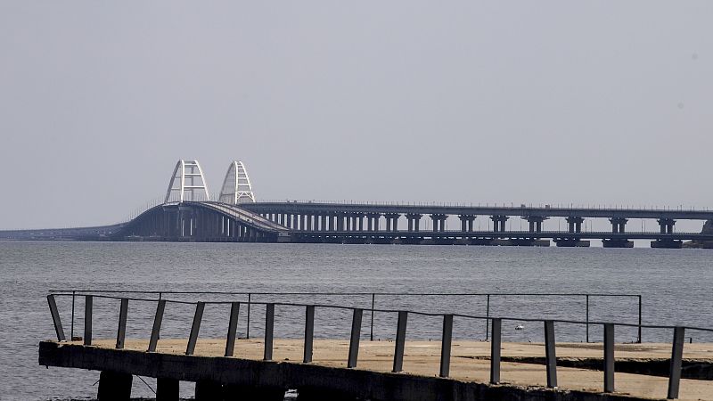 Ucrania conmemora los 18 meses de guerra con un incursión relámpago en Crimea